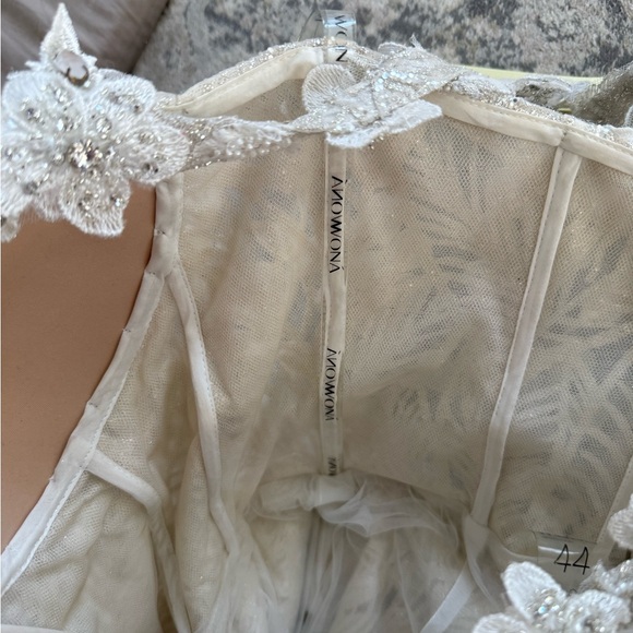 Wona Concept Aivis Wedding Gown - Picture 11 of 14